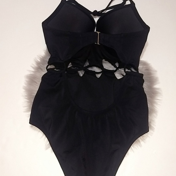 Shade & Shore Black Cutout One Piece Swimsuit - Picture 4 of 5